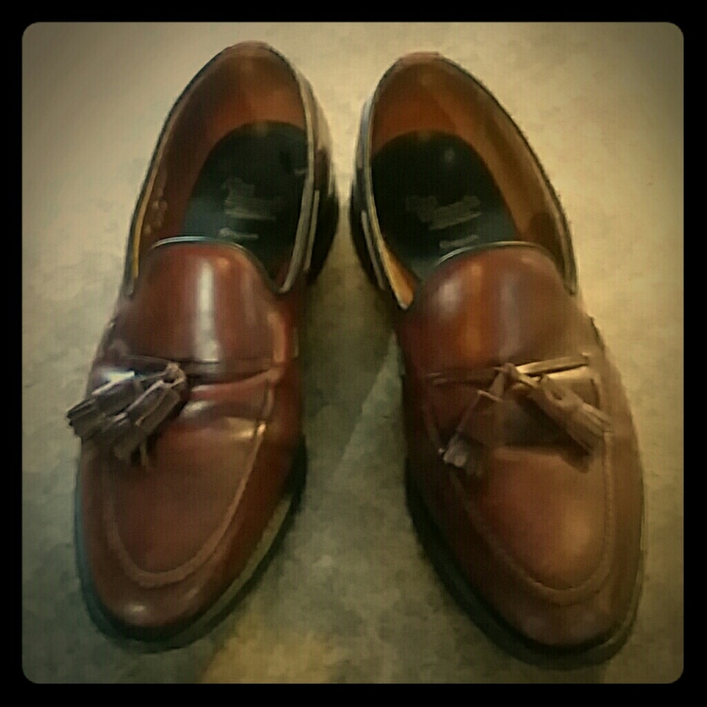 Mens leather dress shoes Allen Edmonds tassel